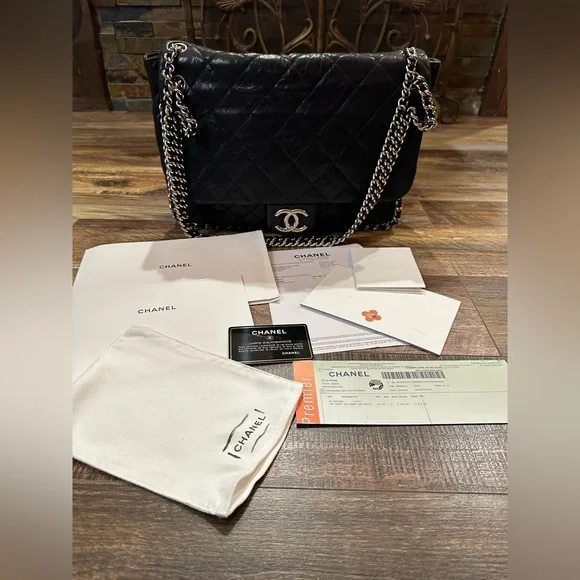 CHANEL from PARIS Quilted Lambskin SAC Maxi Chain Around Purse. AUTHENTIC PURSE - Picture 2 of 10